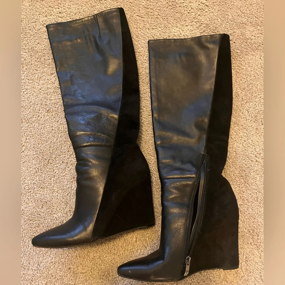 Vince Camuto Kaliah Black wedge leather and suede Boots size 7 - Picture 3 of 7